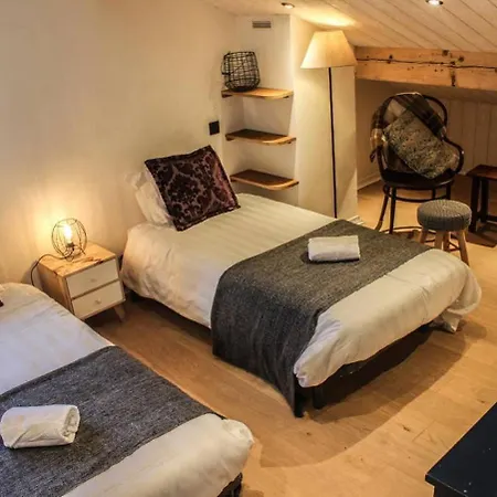Petit Pierre - Mountain Voyages Chalet