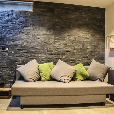 Petit Pierre - Mountain Voyages Chalet