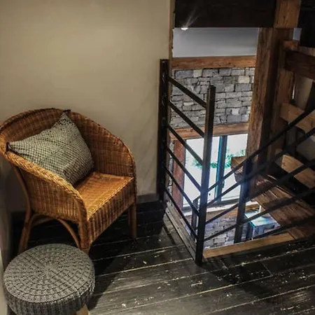 Petit Pierre - Mountain Voyages Chalet Les Gets