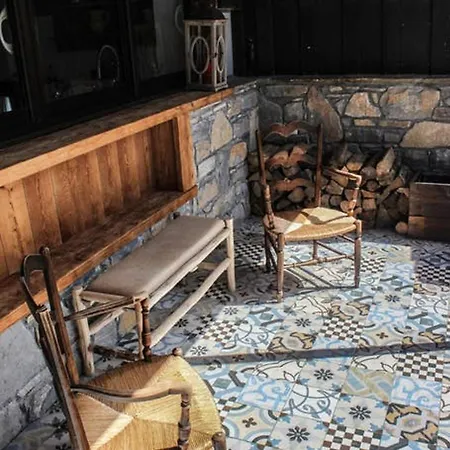 Chalet Petit Pierre - Mountain Voyages Les Gets